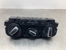 Load image into Gallery viewer, Temperature Controls Volkswagen Beetle 2013 - NW461589
