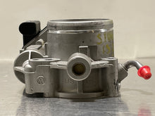 Load image into Gallery viewer, THROTTLE BODY Vw Beetle Jetta Rabbit 05 - 07 - NW461805
