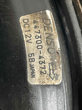 Load image into Gallery viewer, AC COMPRESSOR LS400 1995 95 96 97 98 99 00 - NW461984
