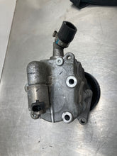 Load image into Gallery viewer, POWER STEERING PUMP 535i 535i Gt 550i Gt 640I 740i 740il 10-17 - NW462573
