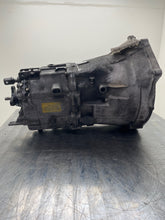 Load image into Gallery viewer, MANUAL TRANSMISSION 320i 323i 323ic 323is 325ci 325i 525i 98-05 - NW462601
