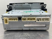Load image into Gallery viewer, Radio  RAV4 2018 - NW462540
