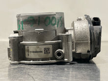 Load image into Gallery viewer, Throttle Body Lincoln MKS 2015 - NW463083
