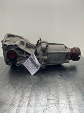 Load image into Gallery viewer, Carrier Assembly Lincoln MKS 2015 - NW462774
