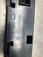 Load image into Gallery viewer, Temperature Controls  MERCEDES E-CLASS 2005 - NW462914
