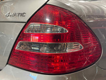 Load image into Gallery viewer, TAIL LIGHT LAMP ASSEMBLY E350 E320 E500 E55 03 04 05 06 Right - NW463092
