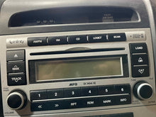 Load image into Gallery viewer, Radio Hyundai Santa Fe 2008 - NW463519
