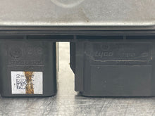 Load image into Gallery viewer, AIR BAG CONTROL MODULE COMPUTER Hyundai Santa Fe 07 08 09 - NW463268
