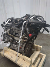 Load image into Gallery viewer, Engine Motor Chevrolet Volt 2017 - NW463342
