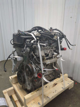 Load image into Gallery viewer, Engine Motor Chevrolet Volt 2017 - NW463342
