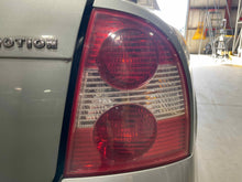 Load image into Gallery viewer, TAIL LIGHT LAMP ASSEMBLY Volkswagen Passat 01 02 03 04 05 Right - NW464083
