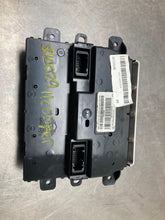 Load image into Gallery viewer, TEMPERATURE CONTROLS Cooper Clubman Countryman 11 12 13 14 - NW464294
