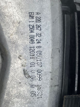 Load image into Gallery viewer, Floor Shifter Mercedes-Benz SL55 2006 - NW464613
