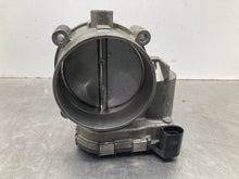 Load image into Gallery viewer, THROTTLE BODY Audi A6 RS4 A8 A6 01 02 03 04 05 06 - 09 - NW464910

