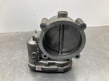 Load image into Gallery viewer, THROTTLE BODY Audi A6 RS4 A8 A6 01 02 03 04 05 06 - 09 - NW464910
