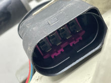 Load image into Gallery viewer, TAIL LIGHT LAMP ASSEMBLY Audi A4 S4 03 04 05 06 Right - NW464915
