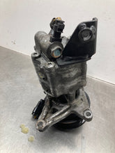 Load image into Gallery viewer, POWER STEERING PUMP 535i 535i Gt 550i Gt 640I 740i 740il 10-17 - NW465383
