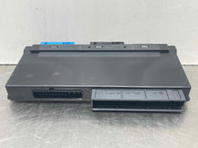 Load image into Gallery viewer, BODY CONTROL MODULE BCM COMPUTER 528i 535i 535i Gt 550i 550i Gt 09-17 - NW465018

