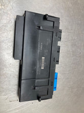 Load image into Gallery viewer, BODY CONTROL MODULE BCM COMPUTER 528i 535i 535i Gt 550i 550i Gt 09-16 - NW465028
