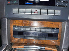 Load image into Gallery viewer, Temperature Controls  MERCEDES E-CLASS 2014 - NW465547

