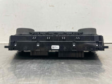Load image into Gallery viewer, Temperature Controls Ford Escape 2020 - NW465765
