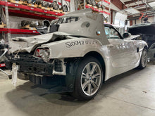 Load image into Gallery viewer, CARRIER ASSEMBLY BMW Z4 2003 03 2004 04 2005 05 3.46 RATIO - NW465989
