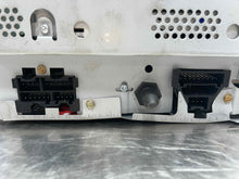 Load image into Gallery viewer, Radio Chevrolet Corvette 2004 - NW466380
