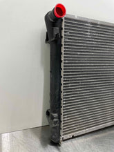 Load image into Gallery viewer, RADIATOR Chevrolet Corvette 2002 02 2003 03 2004 04 - NW466376
