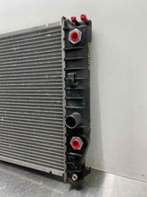 Load image into Gallery viewer, RADIATOR Chevrolet Corvette 2002 02 2003 03 2004 04 - NW466376
