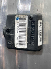 Load image into Gallery viewer, Wheel Rim Chevrolet Corvette 2004 - NW466463
