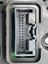 Load image into Gallery viewer, Speedometer Cluster Ford Flex 2018 - NW466412
