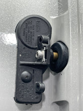 Load image into Gallery viewer, WHEEL RIM Flex 13-19 18x7-1/2 ALUM 18x7-1/2, 5 lug, 4-1/2" - NW466464
