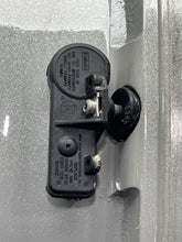 Load image into Gallery viewer, WHEEL RIM Flex 13-19 18x7-1/2 ALUM 18x7-1/2, 5 lug, 4-1/2" - NW466466

