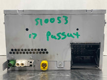 Load image into Gallery viewer, Radio Volkswagen Passat 2017 - NW466675
