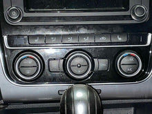 Load image into Gallery viewer, Temperature Controls Volkswagen Passat 2017 - NW466628
