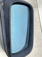 Load image into Gallery viewer, Side View Door Mirror  BMW 528I 2000 - NW467074
