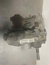 Load image into Gallery viewer, TRANSFER CASE Jeep Liberty 2002 02 2003 03 2004 04 - NW467476
