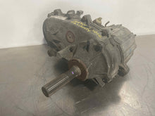 Load image into Gallery viewer, TRANSFER CASE Jeep Liberty 2002 02 2003 03 2004 04 - NW467476
