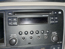 Load image into Gallery viewer, RADIO Volvo S60 V70 2005 05 2006 06 2007 07 - NW467835
