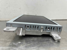 Load image into Gallery viewer, INFO-GPS SCREEN Audi A5 Q5 Q7 SQ5 09 10 11 12 13 14 15 16 - NW467747
