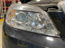 Load image into Gallery viewer, HEADLIGHT LAMP ASSEMBLY C230 C250 C300 C350 C63 08 09 10 11 Right - NW525006
