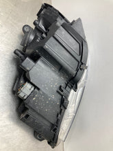 Load image into Gallery viewer, HEADLIGHT LAMP ASSEMBLY C230 C250 C300 C350 C63 08 09 10 11 Right - NW445039
