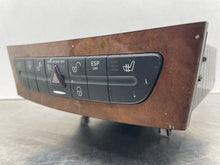 Load image into Gallery viewer, REMOTE CD CHANGER E350 E550 B200 CLS500 CLS55 CLS550 CLS63 E280 03-13 - NW468645
