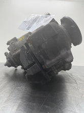 Load image into Gallery viewer, TRANSFER CASE C240 C320 E320 2003 03 04 05 06 - NW468722
