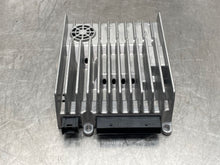 Load image into Gallery viewer, AMPLIFIER Mercedes-Benz C250 C300 C350 C63 2012 12 - NW468642
