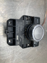 Load image into Gallery viewer, RADIO CONTROL C250 C300 E250D E300 E350 E400 E550 E63 GLK350 12-15 - NW468643
