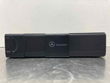 Load image into Gallery viewer, CD Changer Mercedes S430 S500 S600 S55 2003 03 - NW469286
