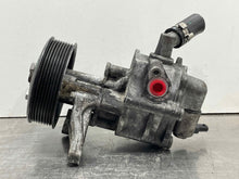 Load image into Gallery viewer, POWER STEERING PUMP 535i 535i Gt 550i Gt 640I 740i 740il 10-17 - NW469341
