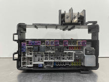 Load image into Gallery viewer, Fuse Box  FORD F250SD PICKUP 2017 - NW469512
