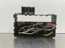 Load image into Gallery viewer, Fuse Box  FORD F250SD PICKUP 2017 - NW469512
